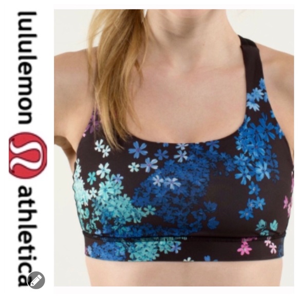 💕SALE💕 Lululemon Black Energy Bra in Petal Pop - Picture 2 of 8